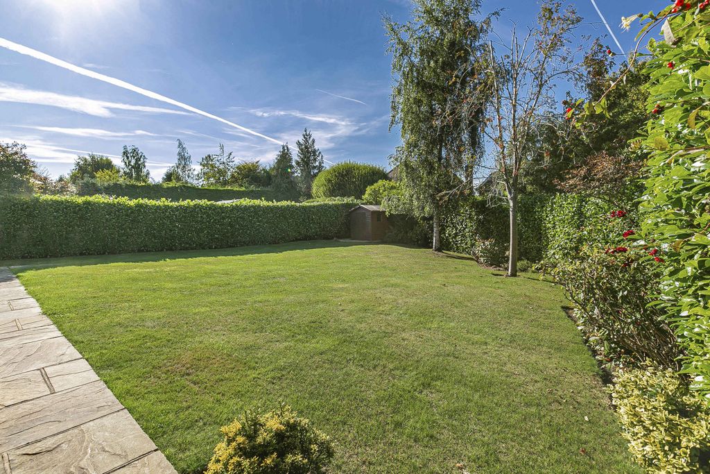Additional image 18 of 5 bed detached house for saleOakfield Road, Harpenden AL5