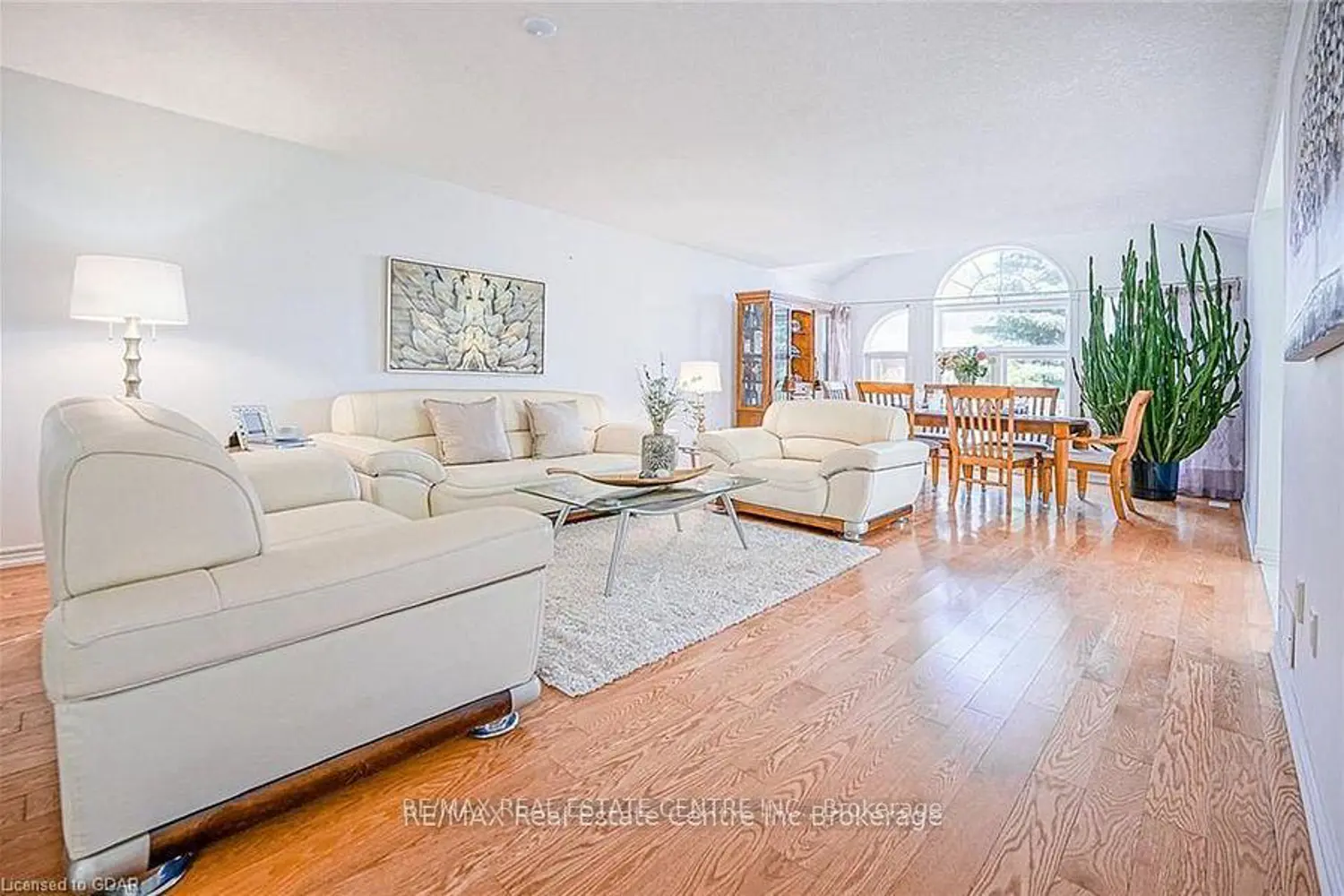 39 Mcarthur Drive photo 4