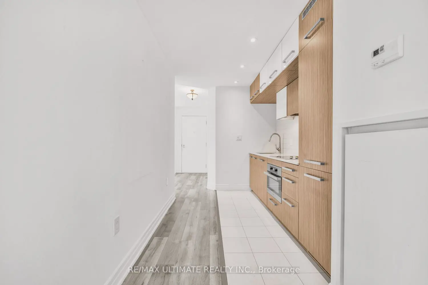 Additional image 3 of 8 The Esplanade Street 506