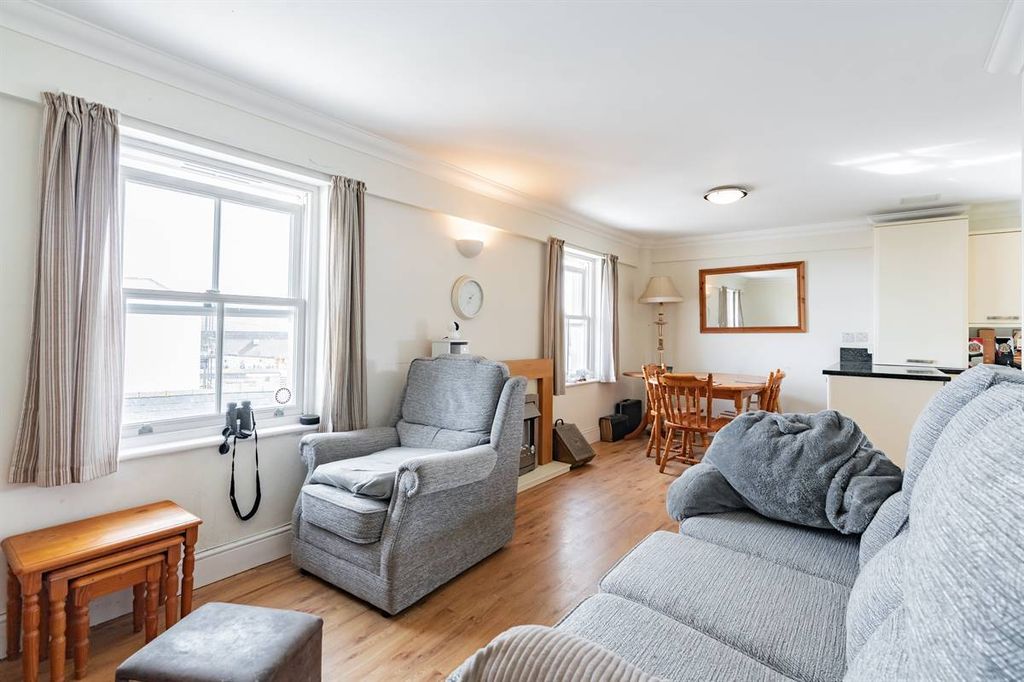 Additional image 5 of 2 bed flat for saleCentral Parade, Herne Bay CT6