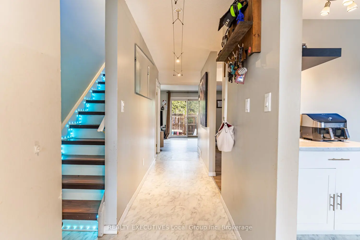 Additional image 9 of 398 Wickstead Avenue 36