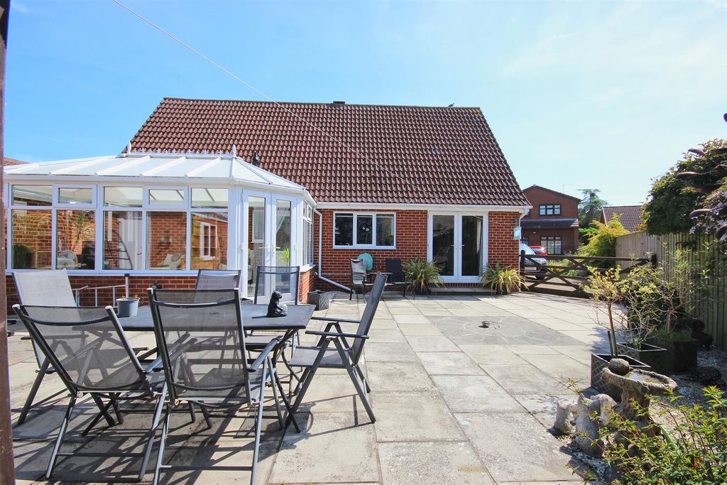 Additional image 26 of 3 bed detached bungalow for saleCheyne Walk, Hornsea HU18
