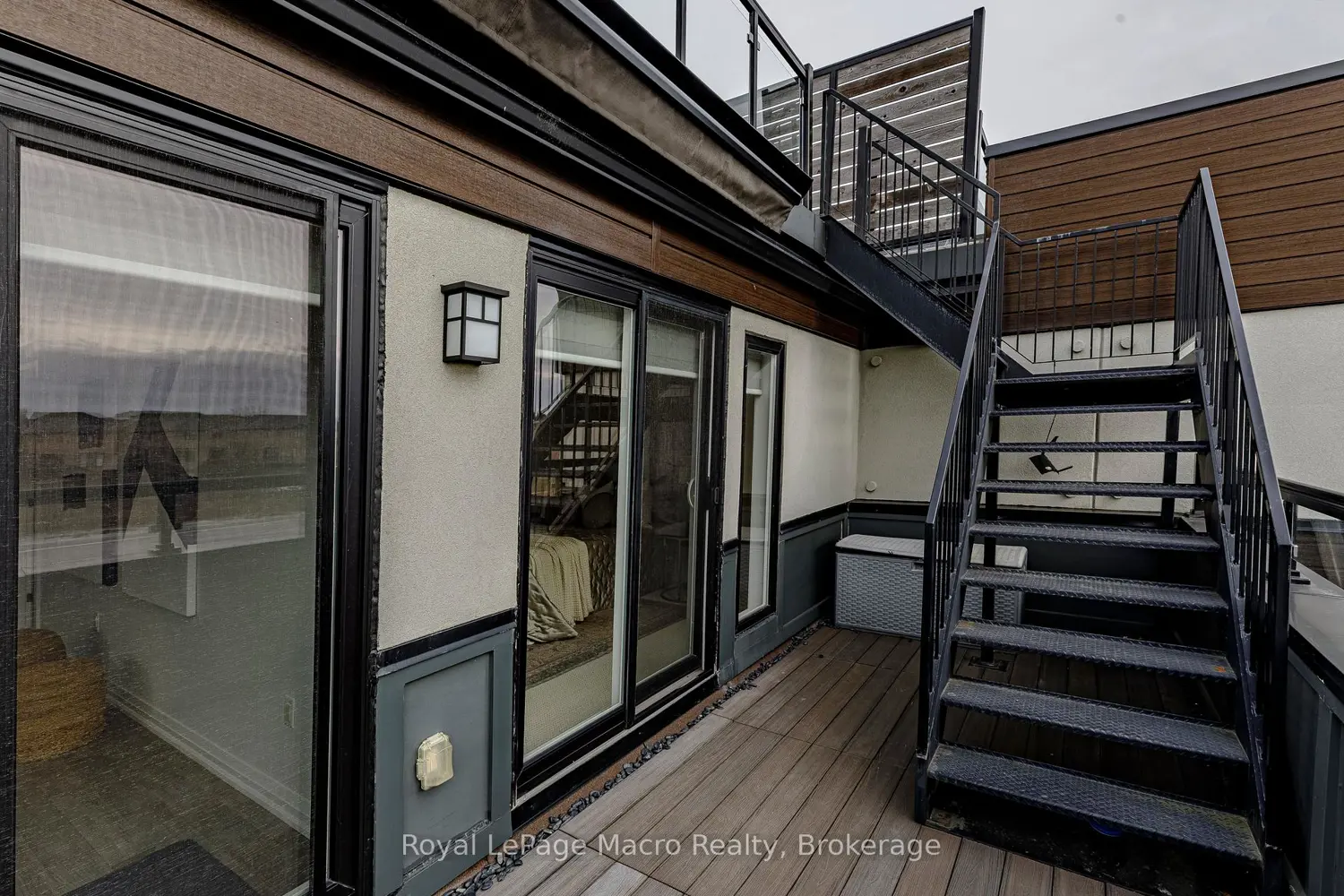 Additional image 19 of 35 Midhurst Heights #1