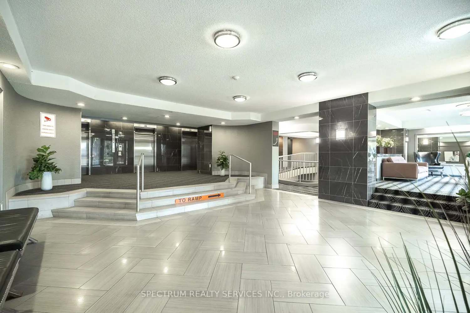 8 Lisa Street 2104 photo 2
