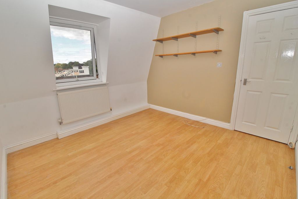 Additional image 2 of 1 bed flat for saleMarket Parade, Havant PO9