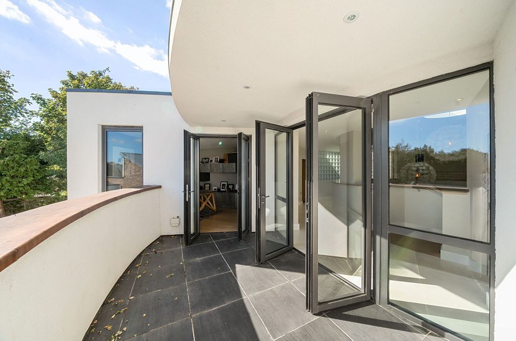 Additional image 21 of 5 bed detached house for saleNorth Shore Road, Hayling Island PO11