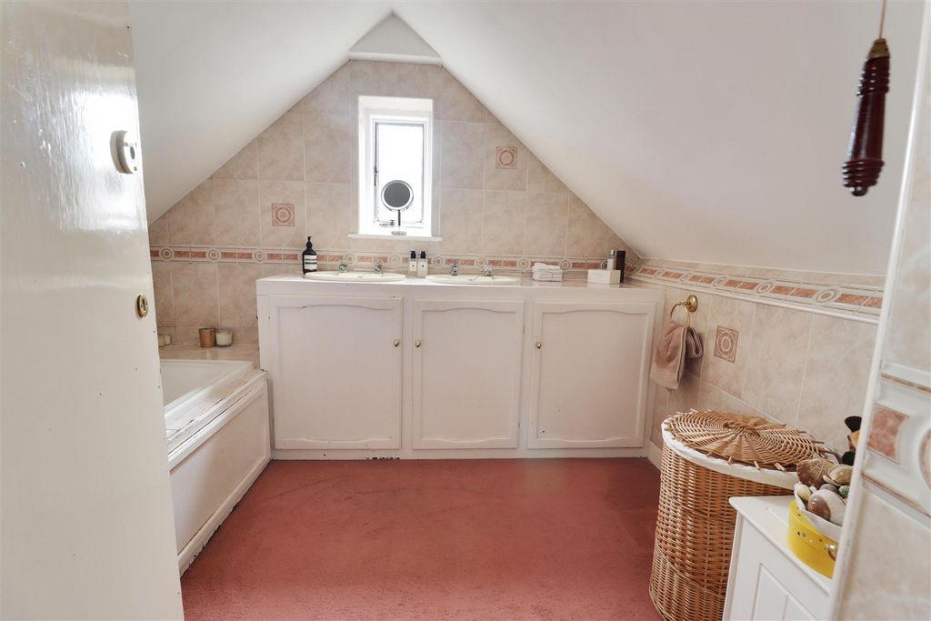 Additional image 10 of 4 bed detached house for saleHeads Lane, Hessle HU13