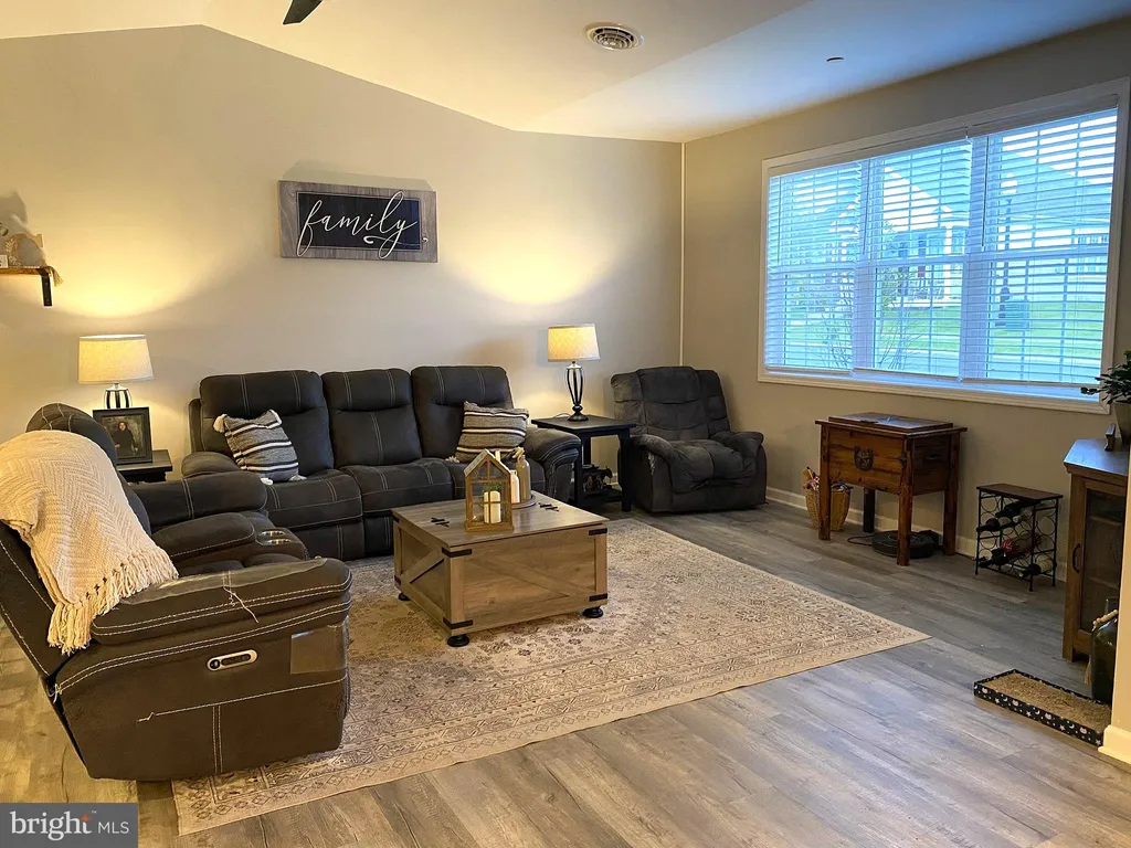Additional image 8 of 109 Candlewick Court, Frostburg, MD 21532