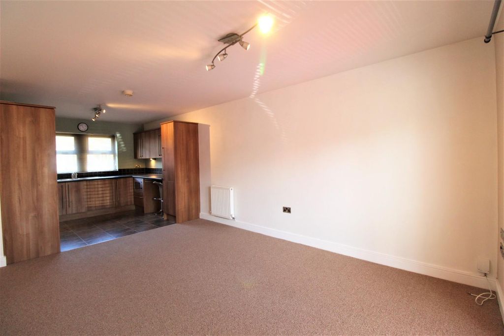 Additional image 4 of 1 bed flat for saleGarden Street, Huddersfield HD1
