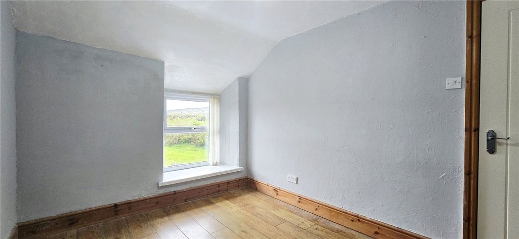 Additional image 8 of 6 bed terraced house for salePorthyfelin, Holyhead, Isle Of Anglesey LL65