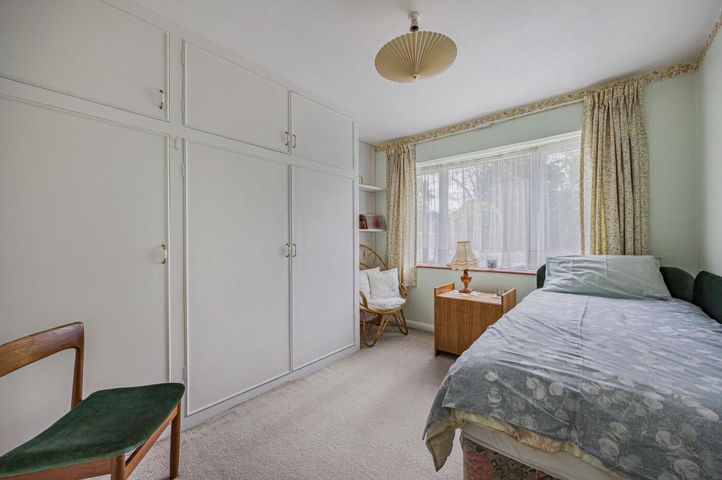 Additional image 11 of 3 bed detached bungalow for saleGreys Road, Henley-On-Thames RG9