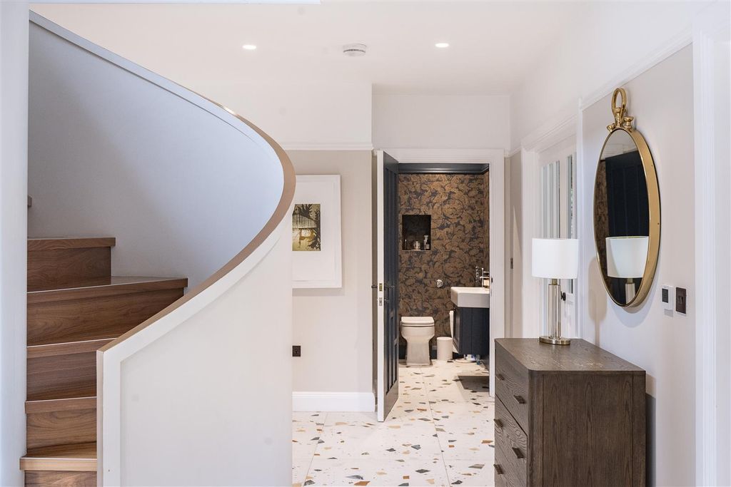 Additional image 7 of 4 bed detached house for saleHigh Elms, Harpenden AL5