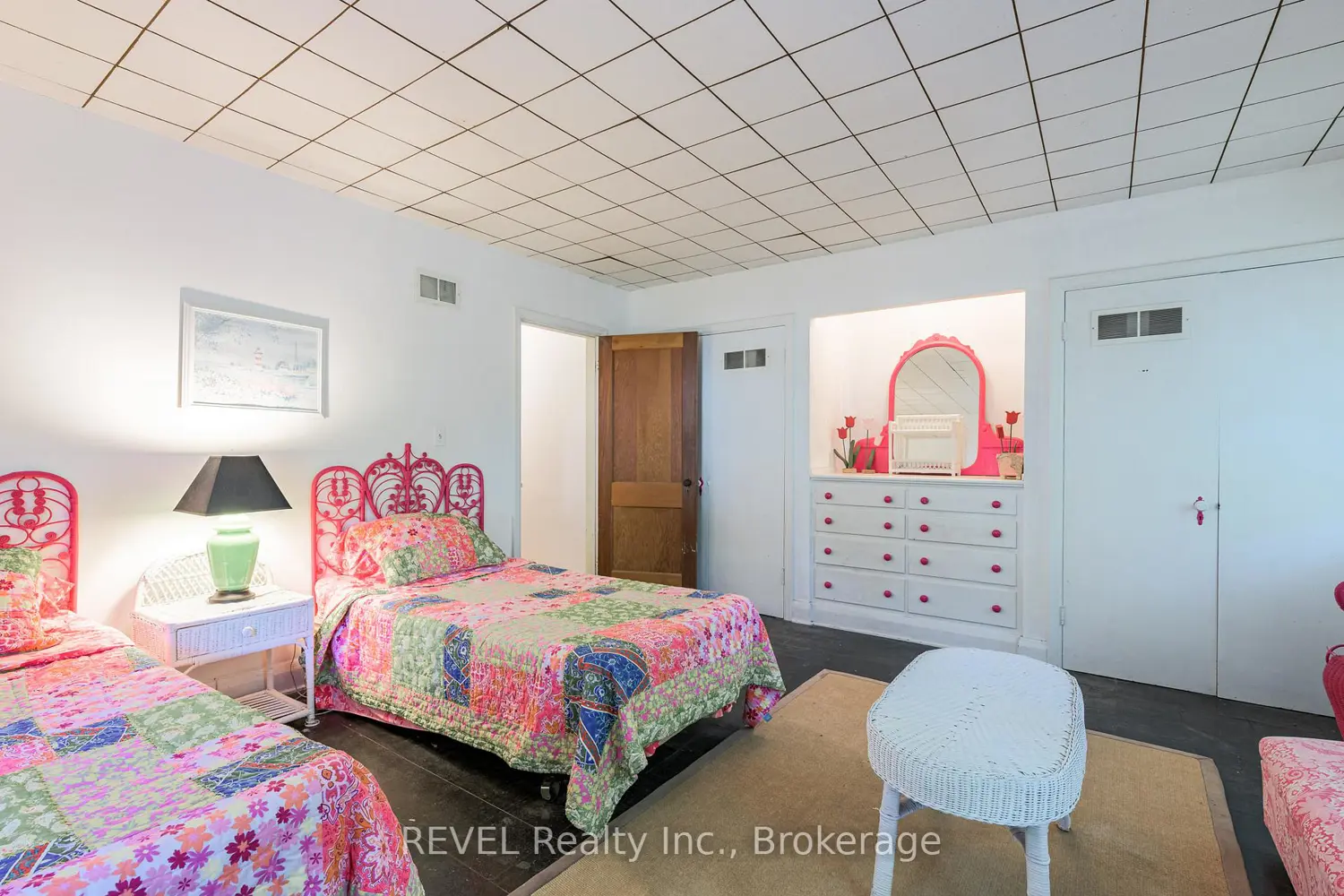 Additional image 9 of 394 Cherryhill Boulevard