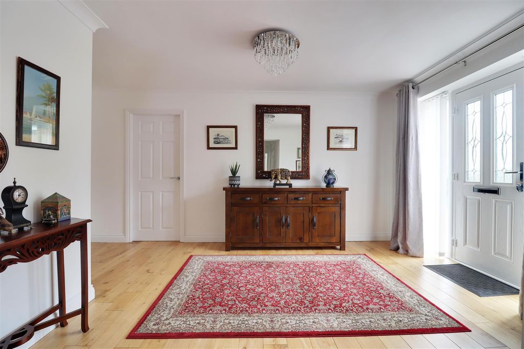 Additional image 7 of 5 bed detached bungalow for saleTall Trees, Hessle HU13