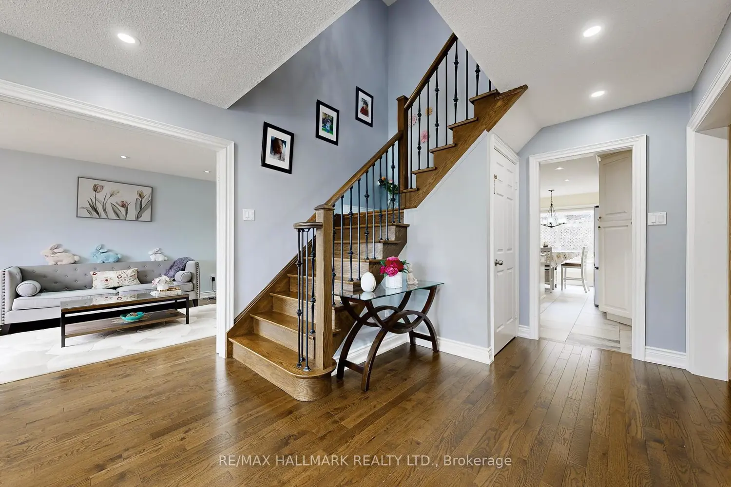 87 Autumn Way photo 2