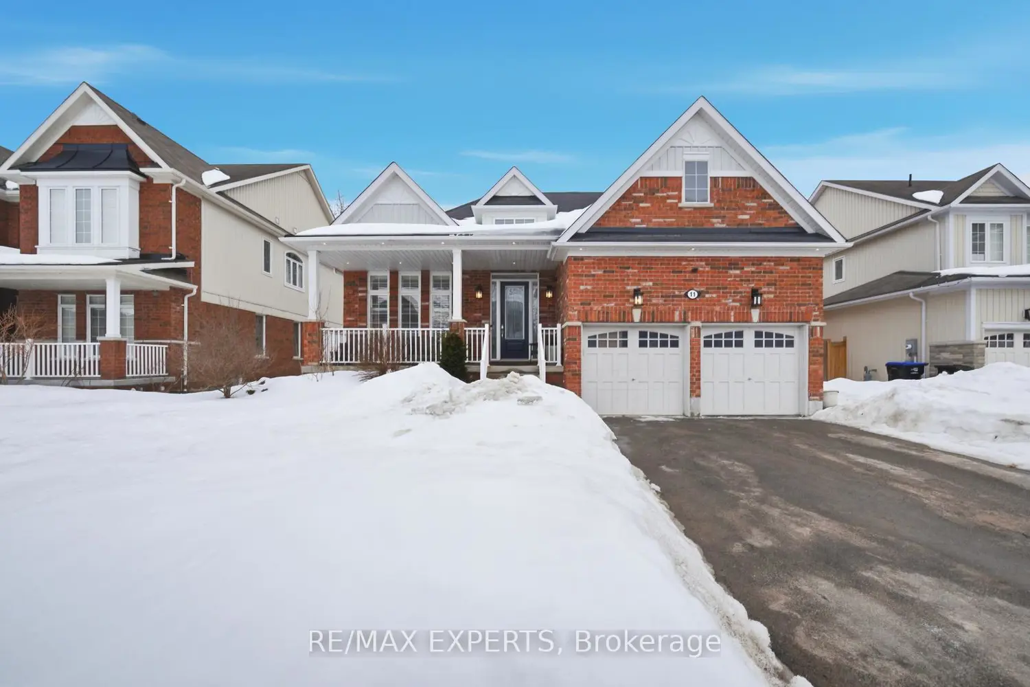 11 Collier Crescent