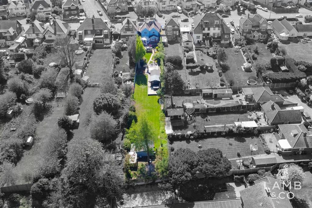 Additional image 2 of 5 bed detached house for saleFronks Road, Dovercourt CO12