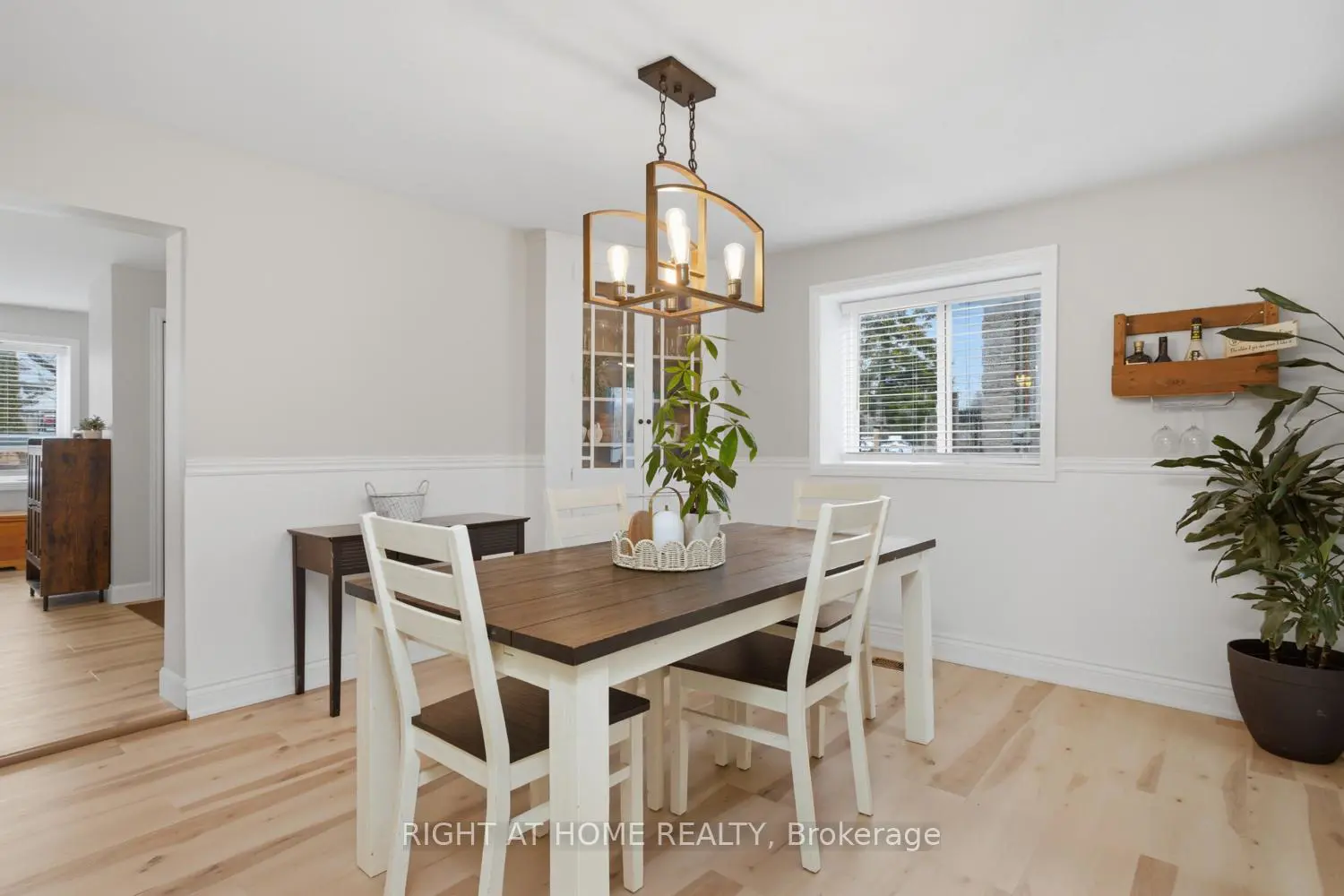 60 King Street photo 5
