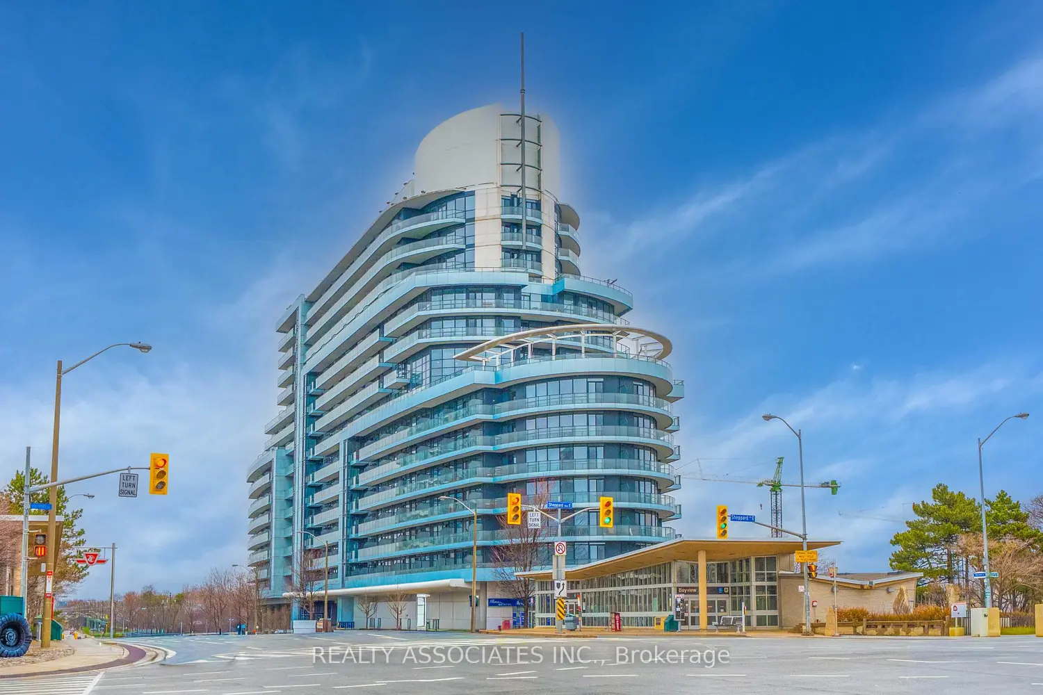 2885 Bayview Avenue 238