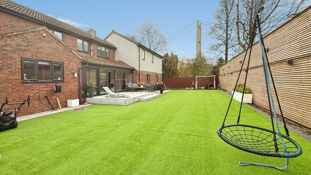 Additional image 16 of 5 bed detached house for saleThe Coachings, Cliff Road, Hessle HU13