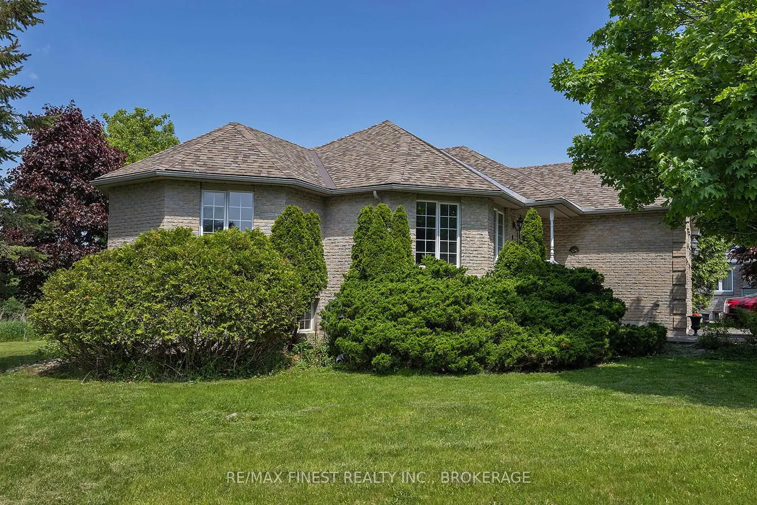 941 Malvern Terrace photo 5
