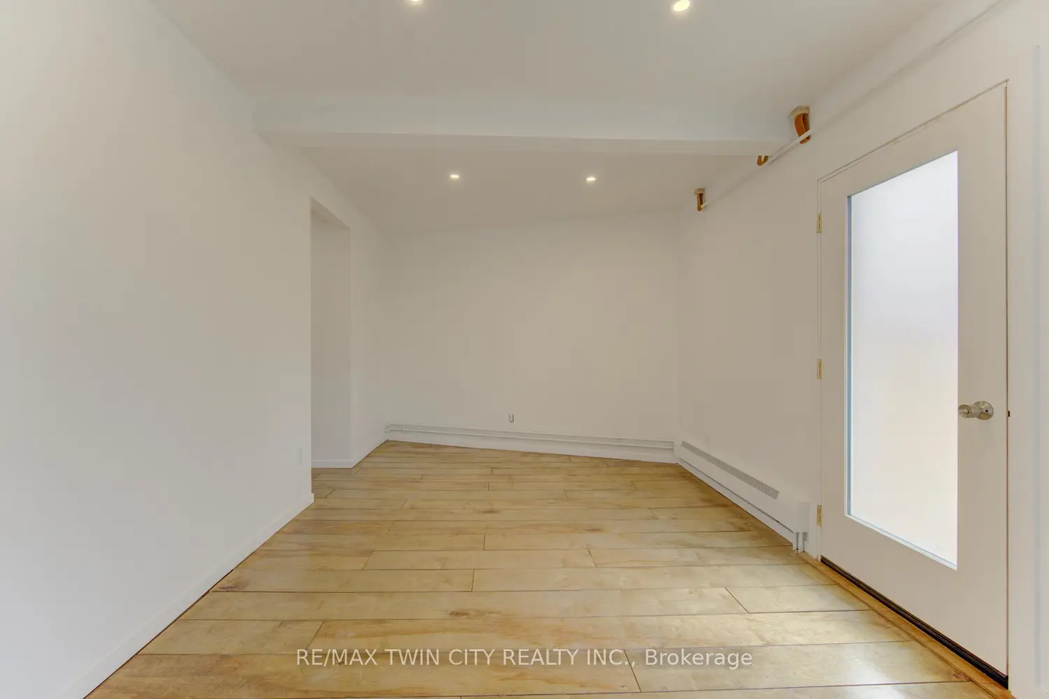 67 Louisa Street photo 5