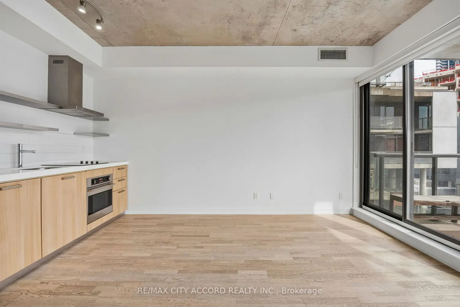Additional image 12 of 560 King Street 718