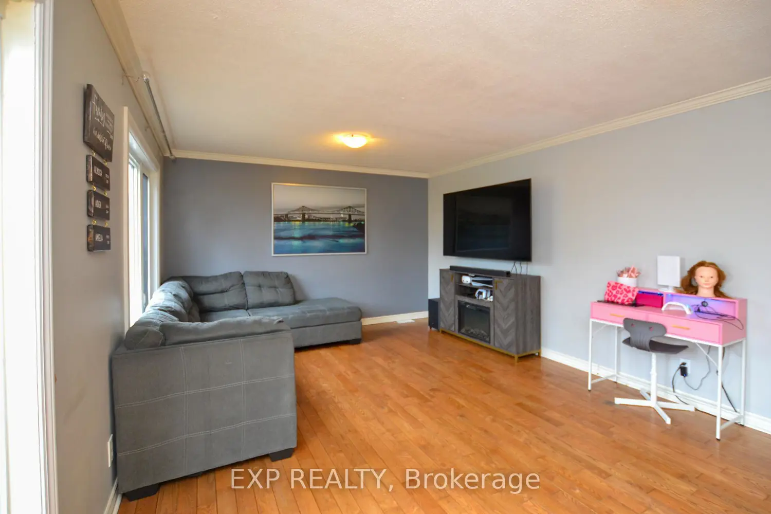 965 Belvedere Avenue photo 4