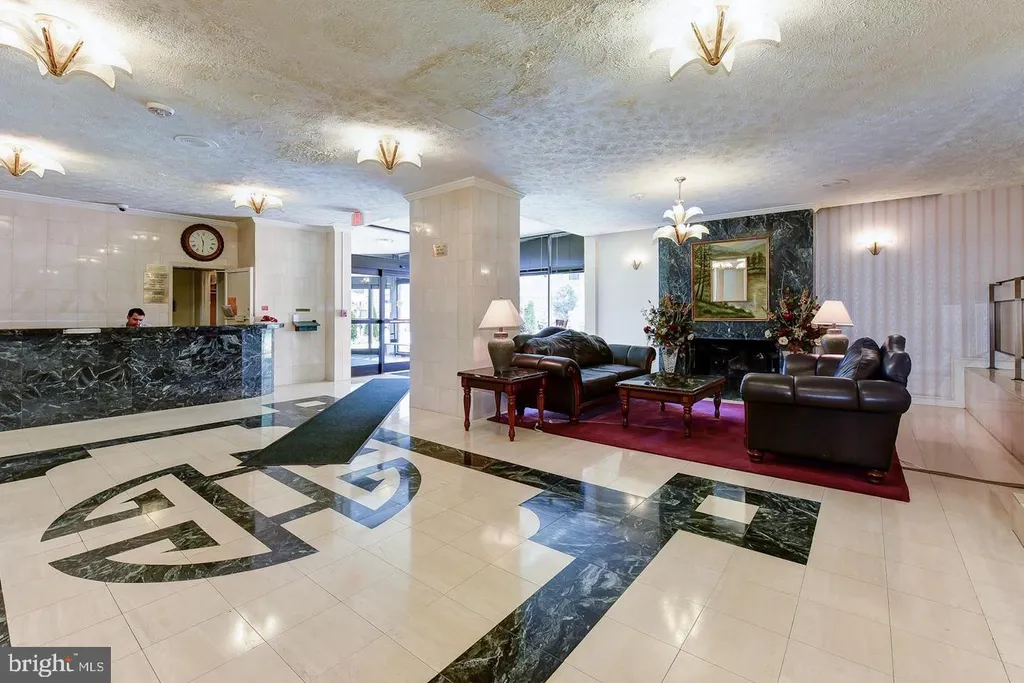 1121 Arlington Boulevard Unit 541, Arlington, VA 22209 photo 2