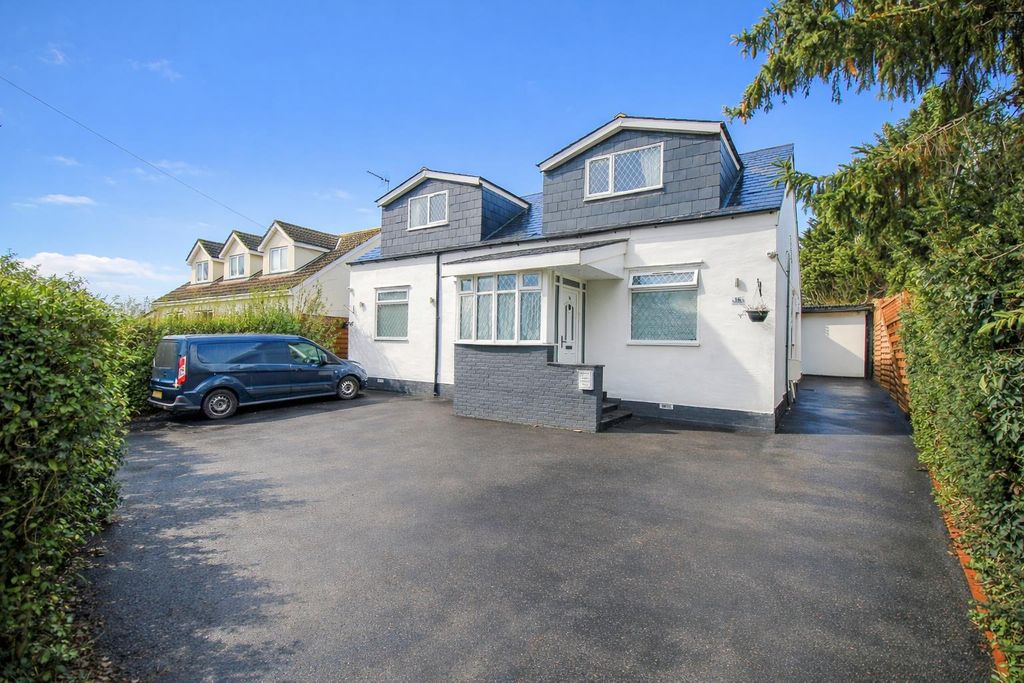 6 bed detached house for salePriory Avenue, Old Harlow CM17