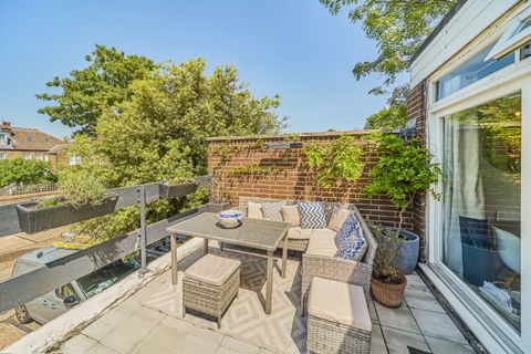 Patio Close, Clapham, London SW4