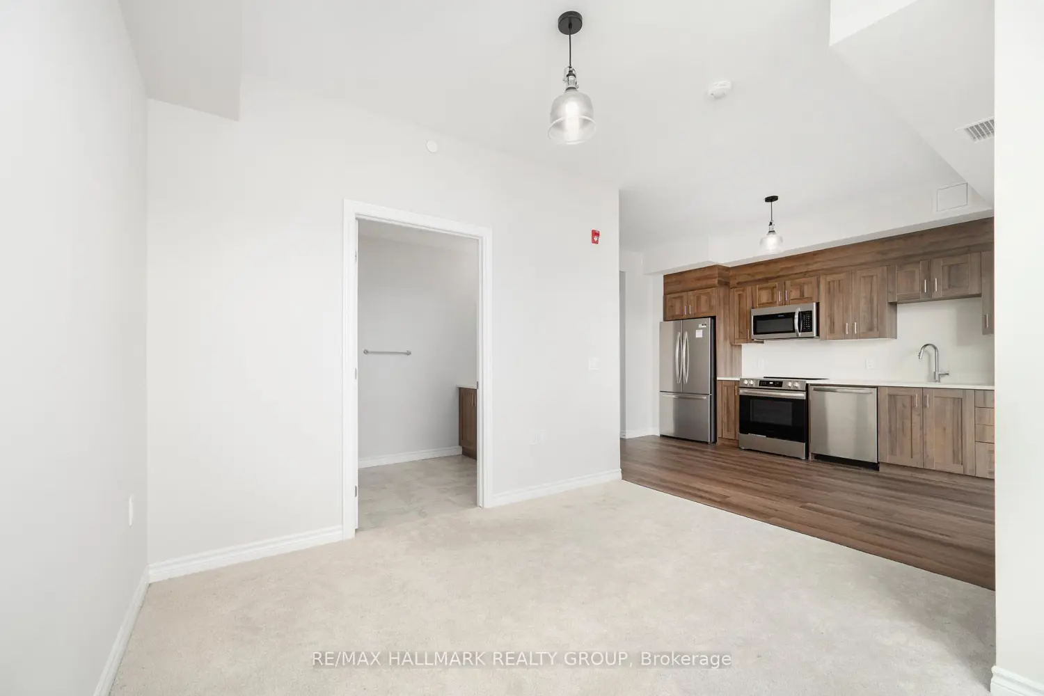 Additional image 11 of 1350 Hemlock Road 202
