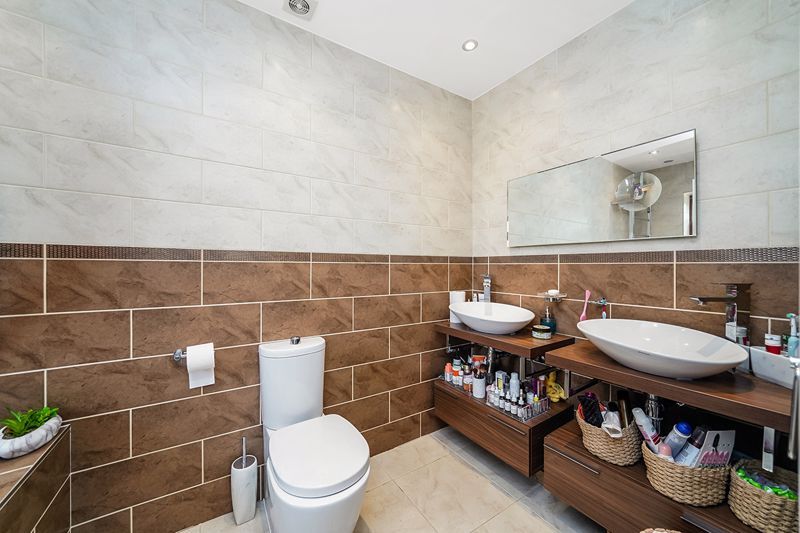 Additional image 15 of 6 bed detached house for saleWare Road, Hoddesdon EN11