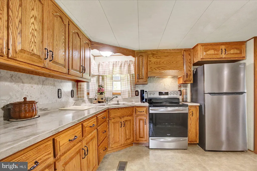 Additional image 7 of 72 Cedar Grove Road, Mifflintown, PA 17059