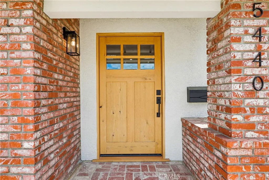 5440 Alcove Ave, Valley Village, CA 91607 photo 4
