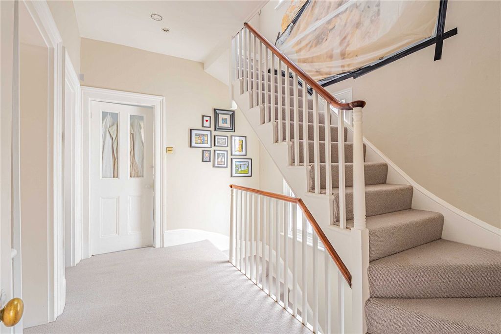 Additional image 13 of 4 bed semi-detached house for saleRoughdown Villas Road, Felden, Hemel Hempstead, Hertfordshire HP3