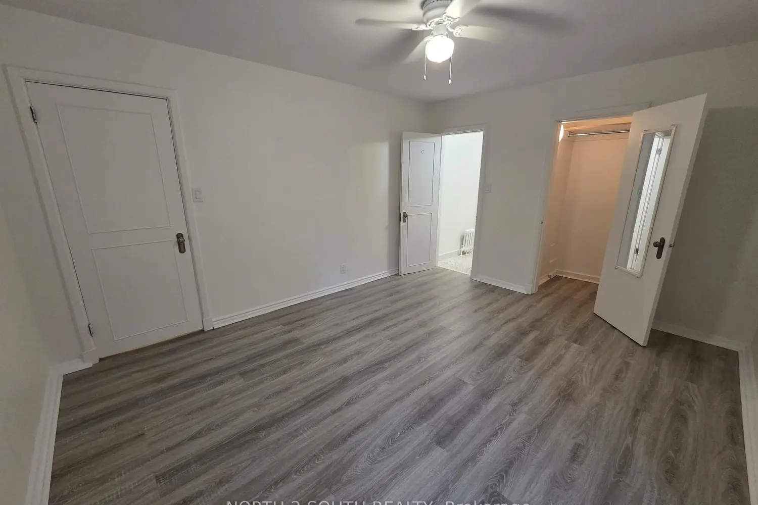 707 Eglinton Avenue 210 photo 2