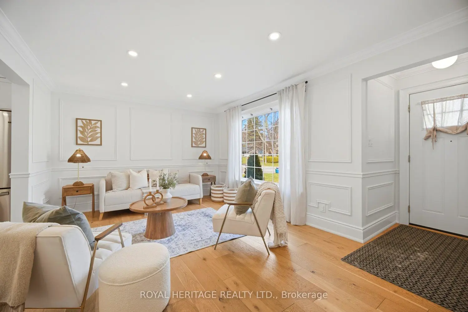 867 Parklane Avenue photo 2