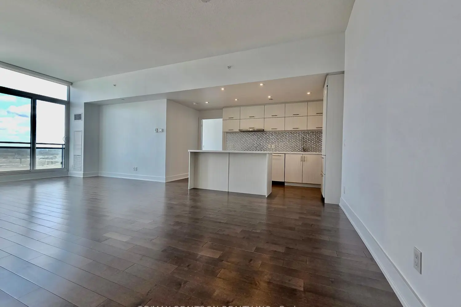 Additional image 6 of 8081 Birchmount Road 1601