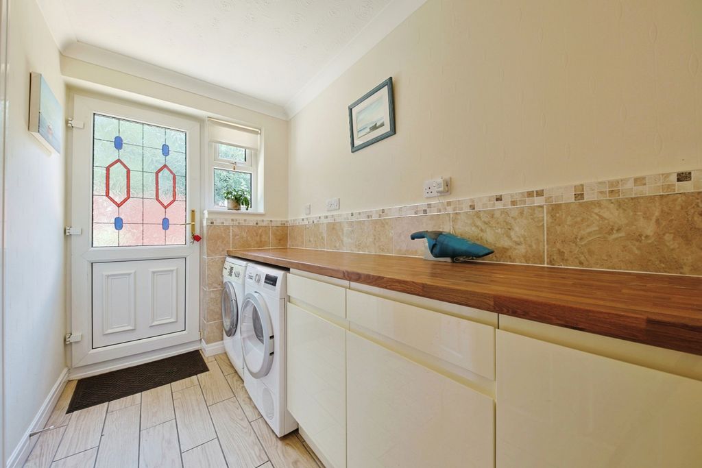 Additional image 8 of 4 bed detached house for saleJenny Brough Lane, Hessle HU13