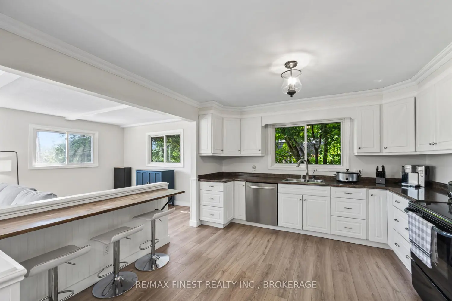 3327 Loughborough Drive photo 4