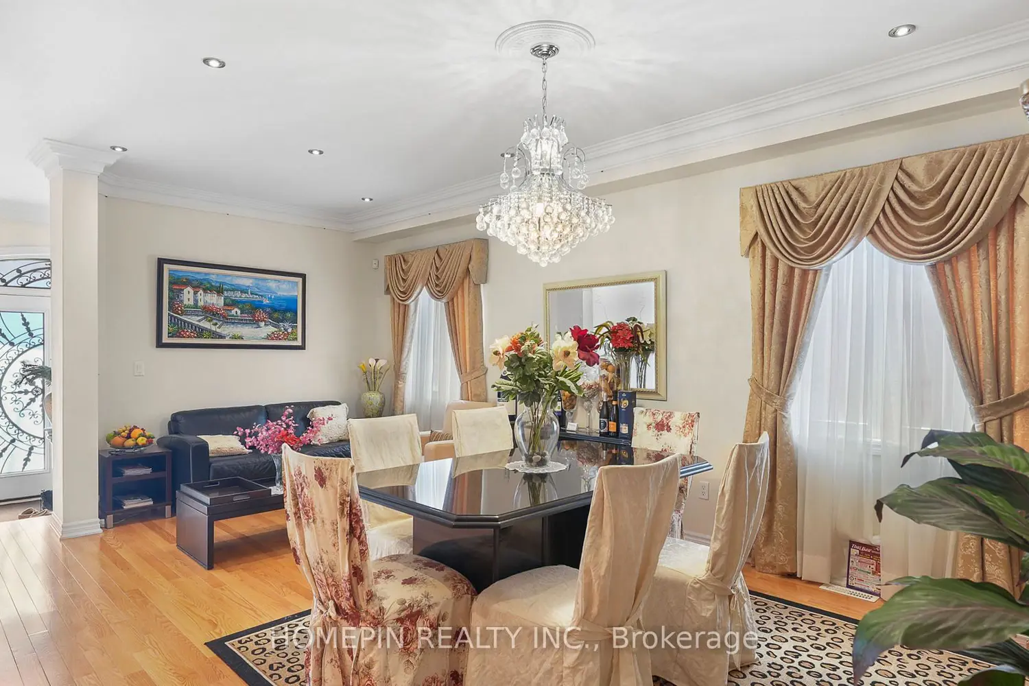 74 Dewside Drive photo 3