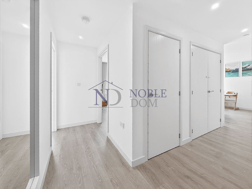 Additional image 6 of 2 bed flat for saleBarratt House, Prince Regent Road, Hounslow TW3