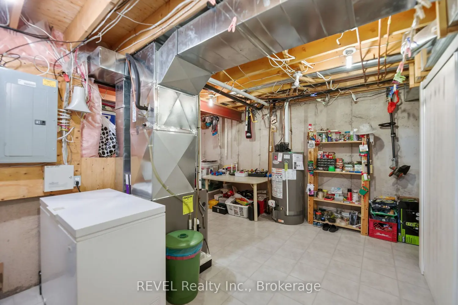 6295 Forest Ridge Drive photo 5