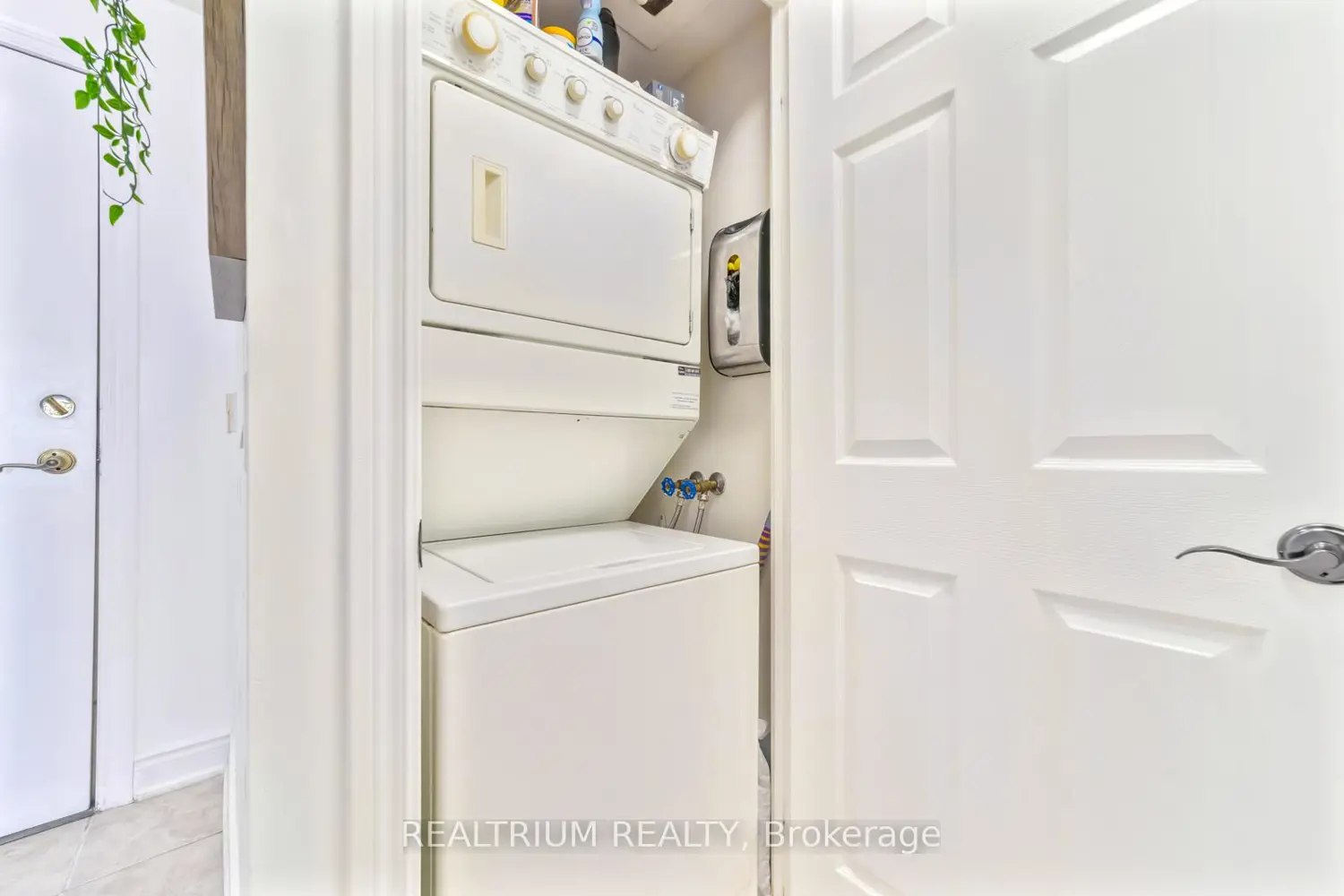 Additional image 15 of 710 Humberwood Boulevard 811