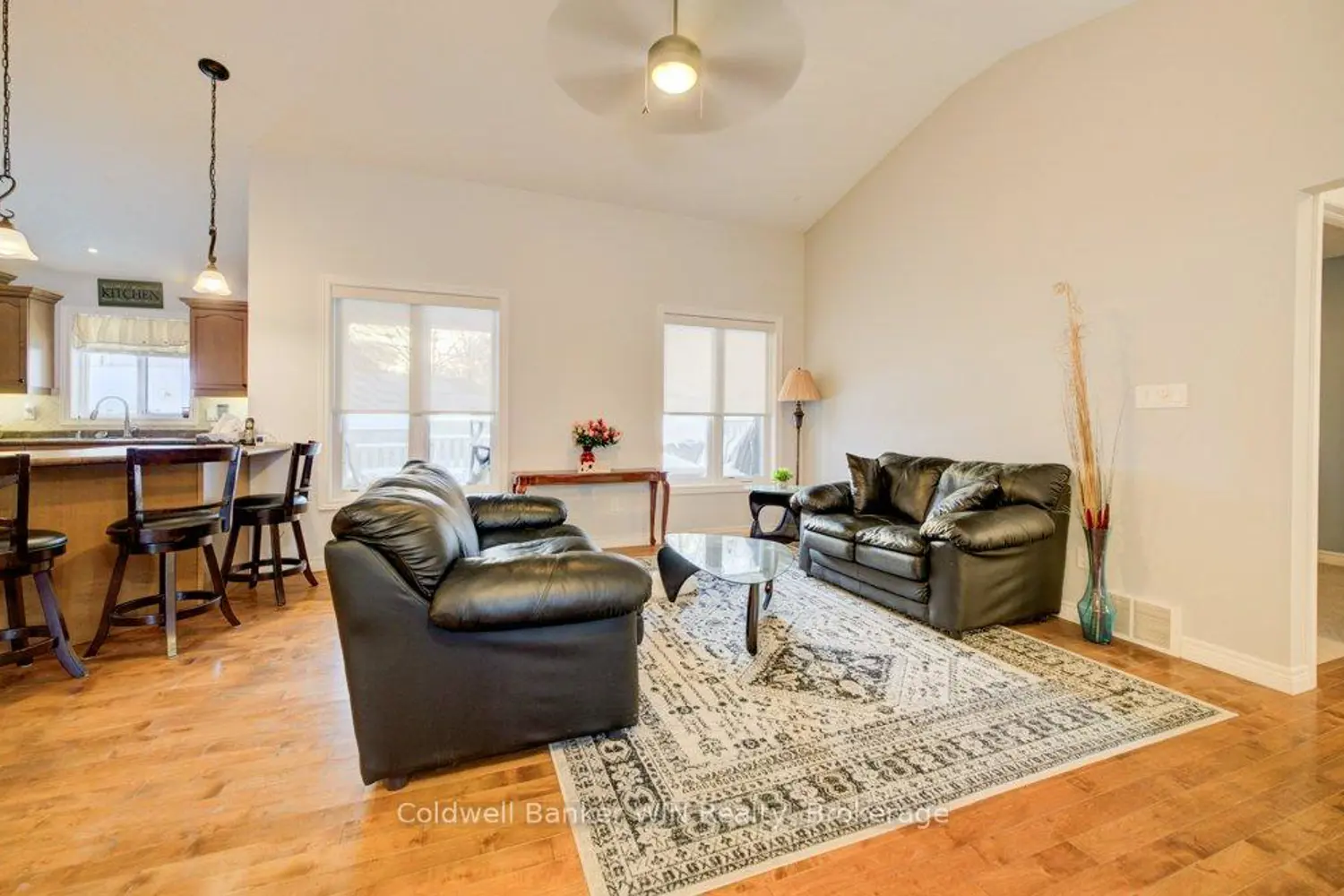 300 Durham Street photo 3