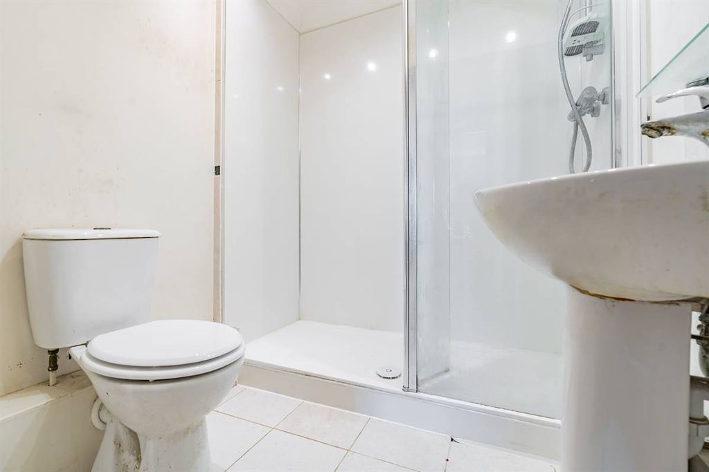 Additional image 13 of 2 bed flat for saleCentral Parade, Herne Bay CT6