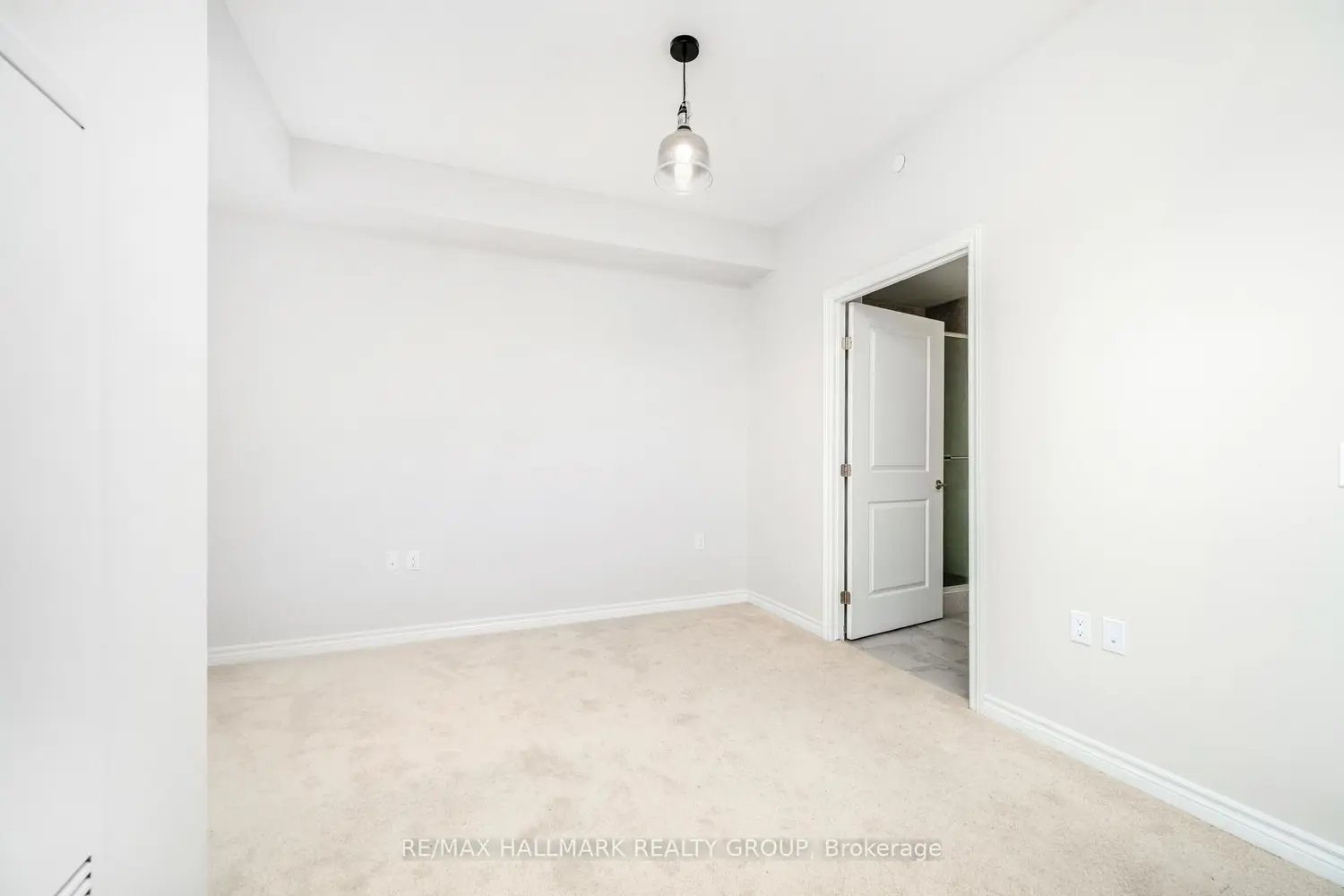 Additional image 9 of 1350 Hemlock Road 202