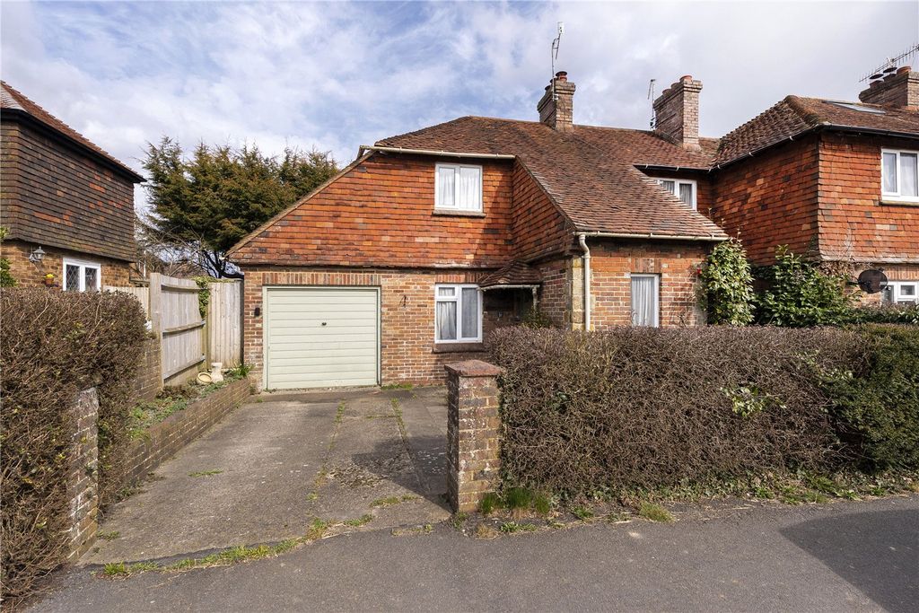 3 bed end terrace house for saleRose Cottage, 1 Castlefields, Hartfield TN7