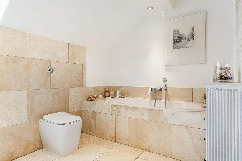 Additional image 18 of 4 bed detached house for saleWarwick Crescent, Harrogate, North Yorkshire HG2